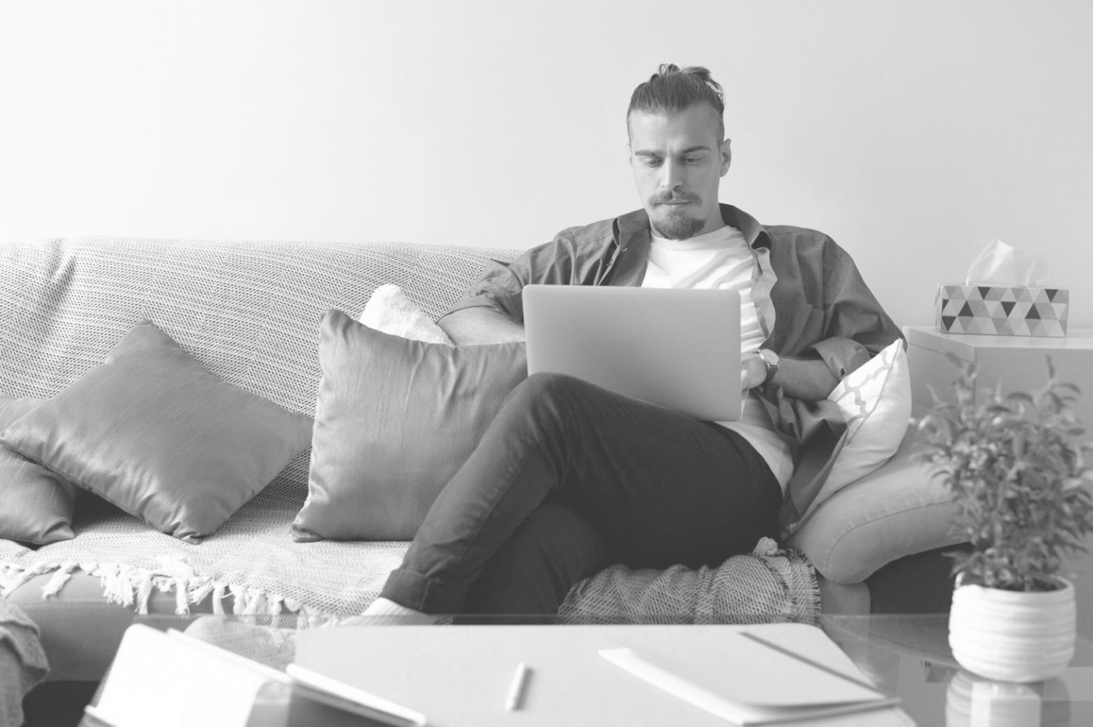 Menschen arbeiten gemeinsam an Zielen